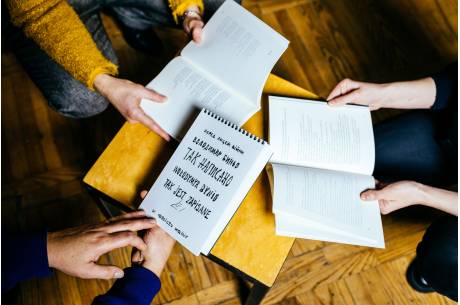 WSPÓLNE CZYTANIE POEZJI UKRAIŃSKIEJ - CПІЛЬНЕ ЧИТАННЯ УКРАЇНСЬКОЇ ПОЕЗІЇ (GRANICA DLA GRANICY / ŚWIETLICA KRYTYKI POLITYCZNEJ)